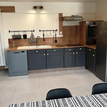 La Campagnarbre 4 Etoiles Avec Piscine Pour 14 Personnes Holiday home Wagnon
